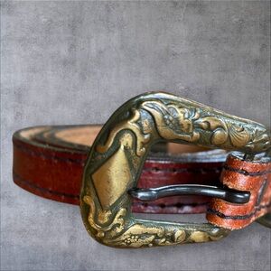 Lyutone Latin leather size 34 
Brown belt